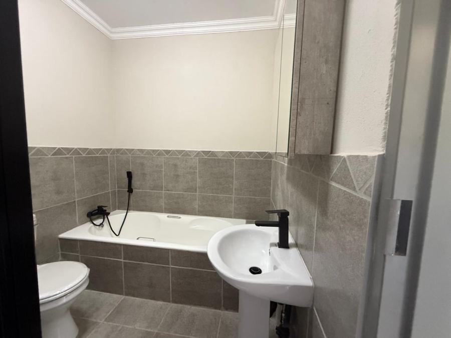 3 Bedroom Property for Sale in Waterkloof East North West